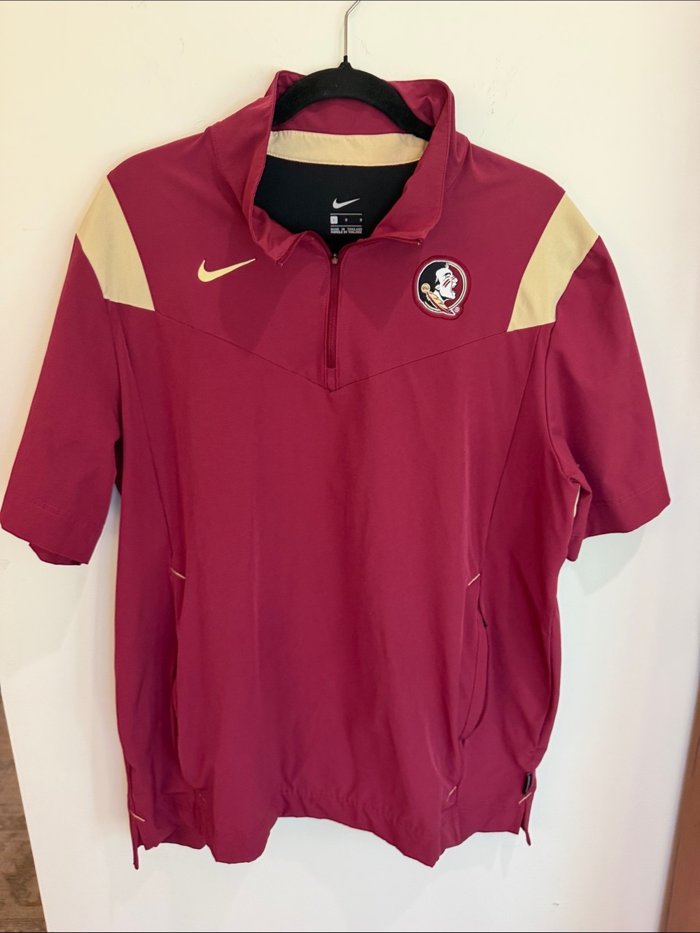 Nike Florida State Men’s Short-Sleeve Quarter-Zip Windbreaker Pullover, L